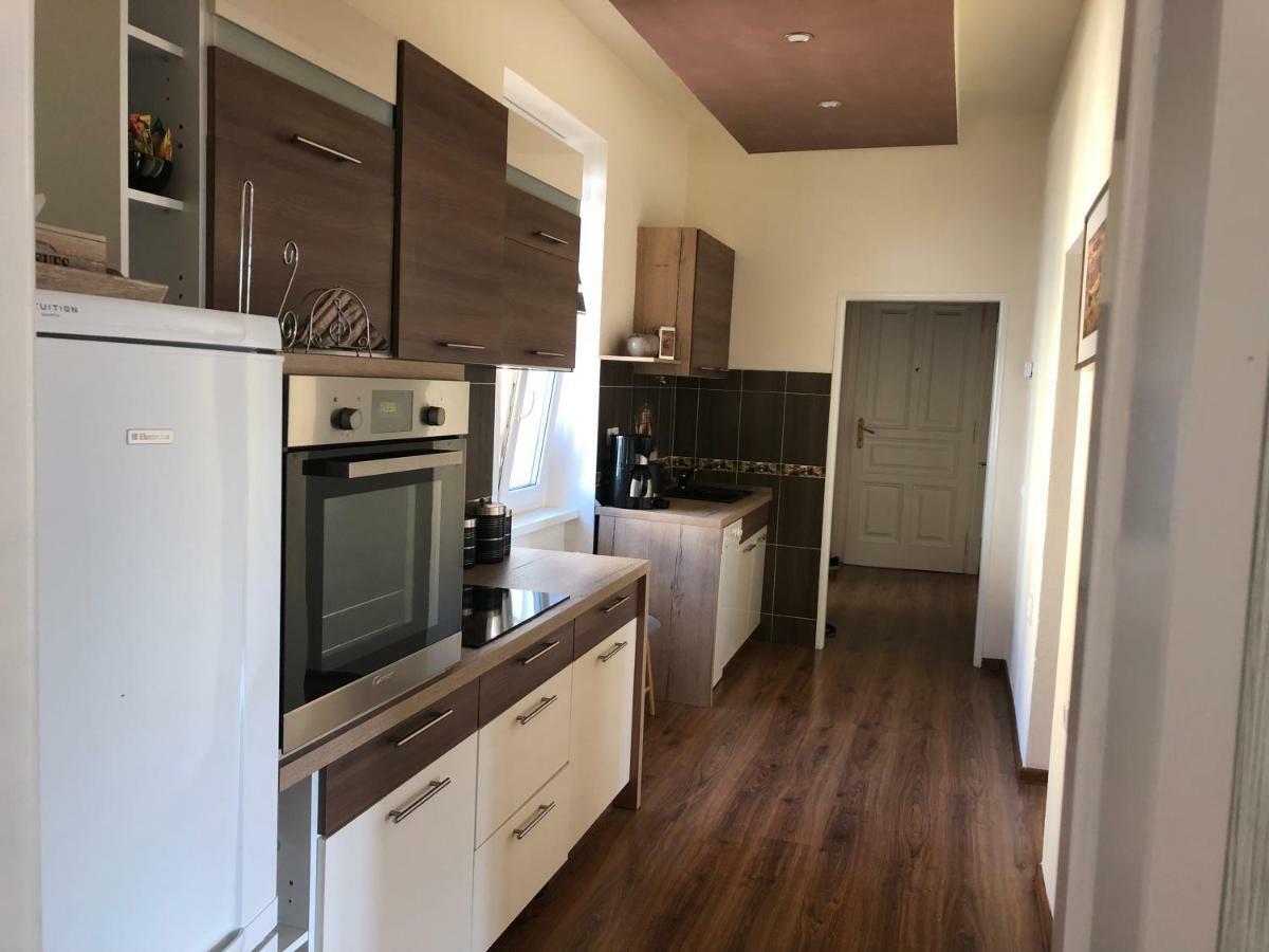 شقة Lili Apartman Mariánské Lázně المظهر الخارجي الصورة
